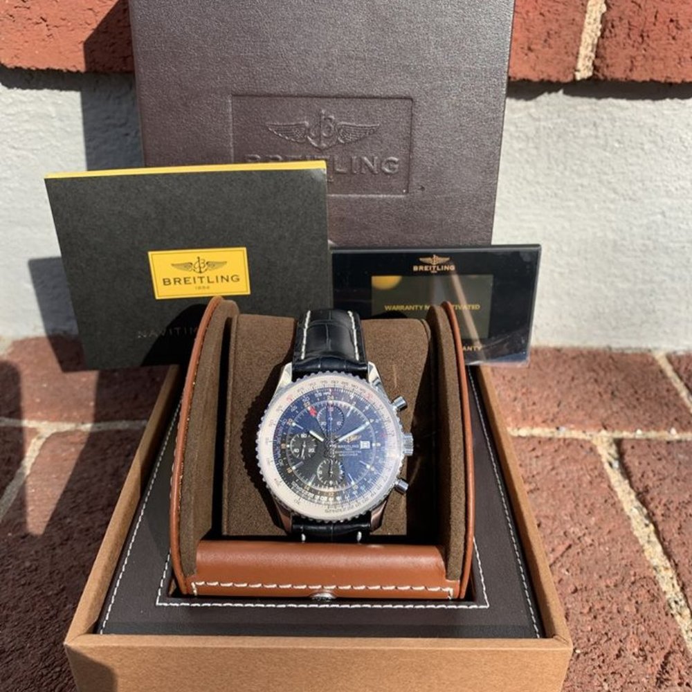 Breitling Navitimer World Gmt 46 Automatic Watch - Picture 2 of 8